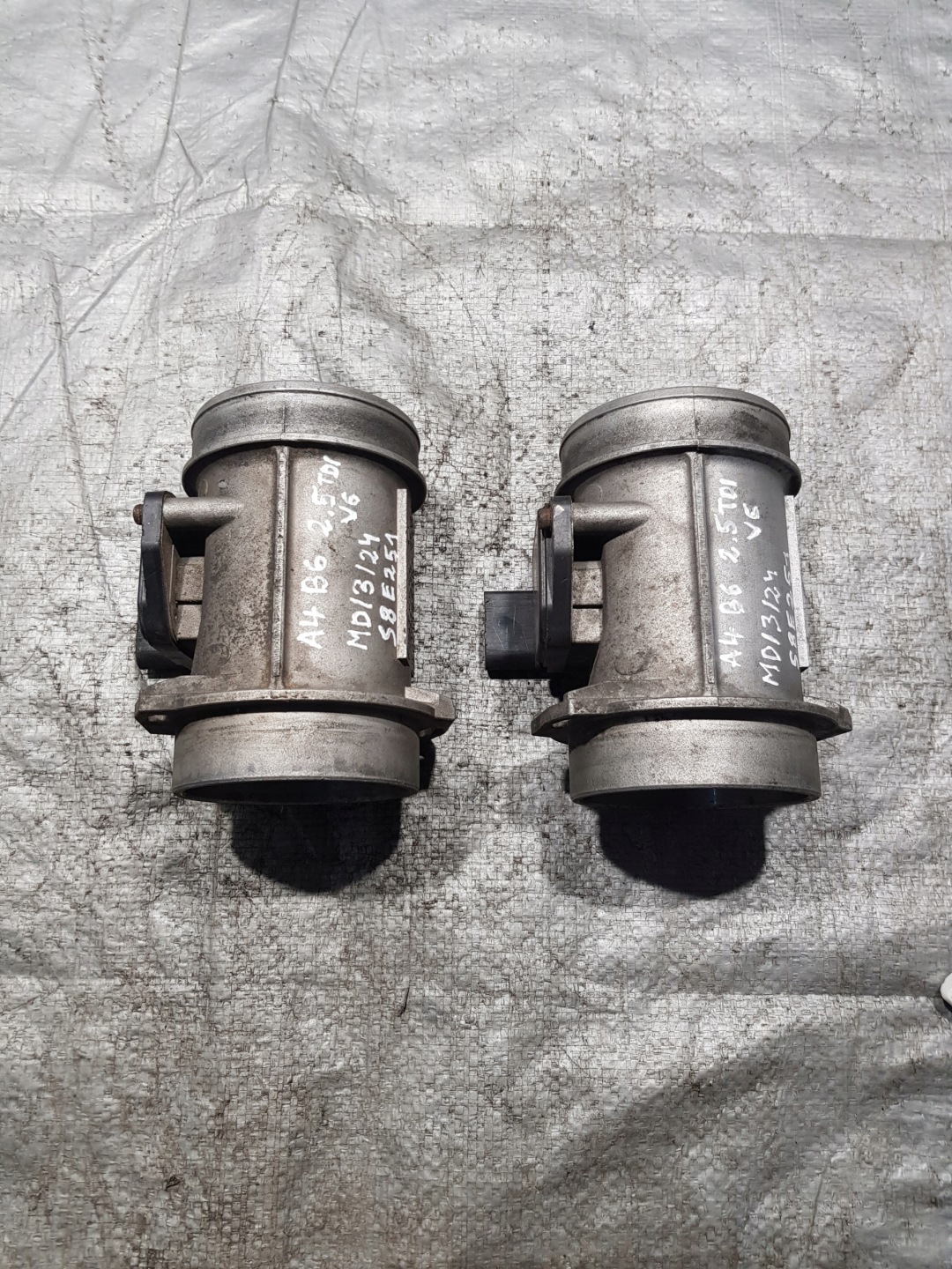 flow meter AUDI A4 B6 2.5 TDI 2001 059906461D