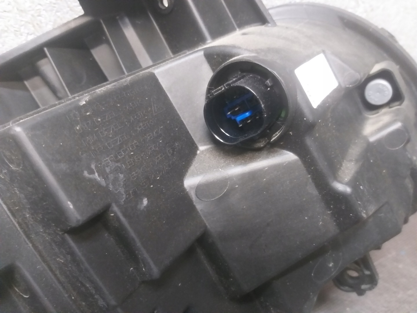 light front left HYUNDAI KONA FULL LED 92101J9600