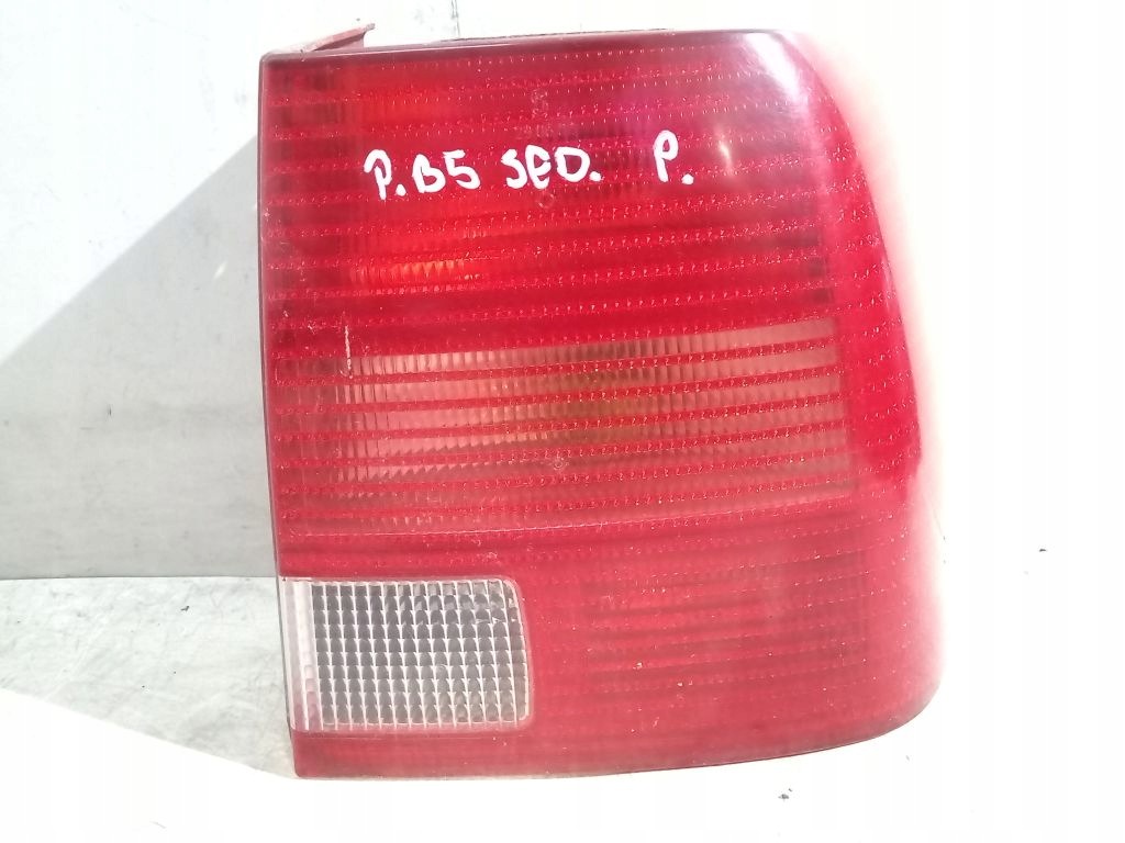 VW Passat B5 sedan light right rear part rear