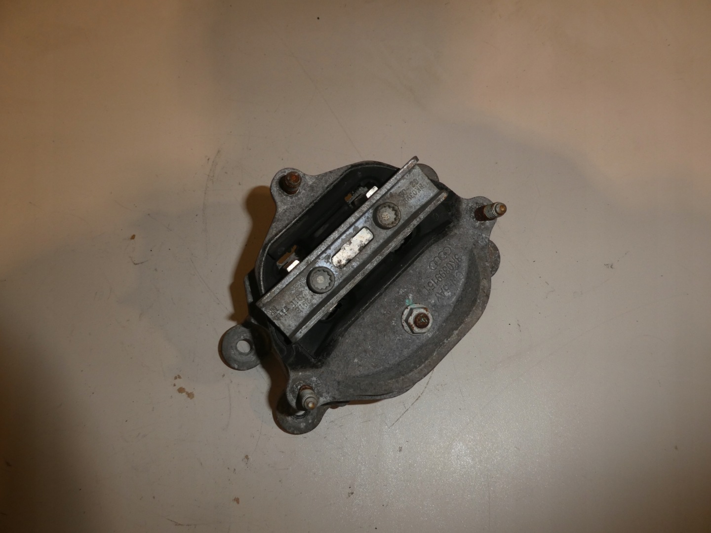 holder gearbox mounting AUDI A4 A5 8K0399115T