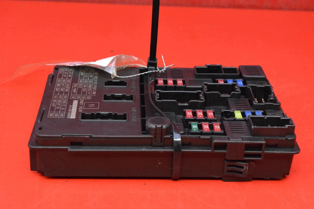 fuse box BSI 284B7-1HZ2A NISSAN NOTE 2 II E12 1.2 VVT 80 KM