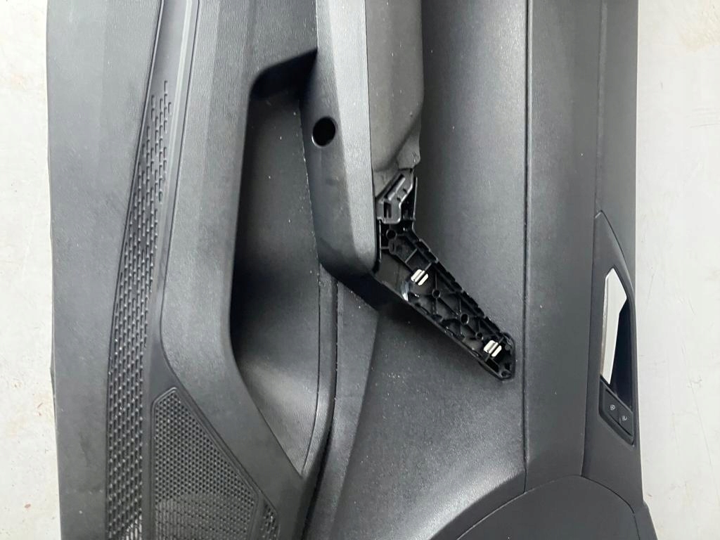 side door left front VW POLO 2G