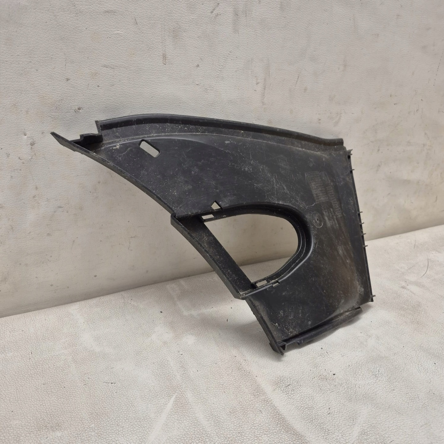 SEAT ARONA LIFT 21-> grid of a bumper right