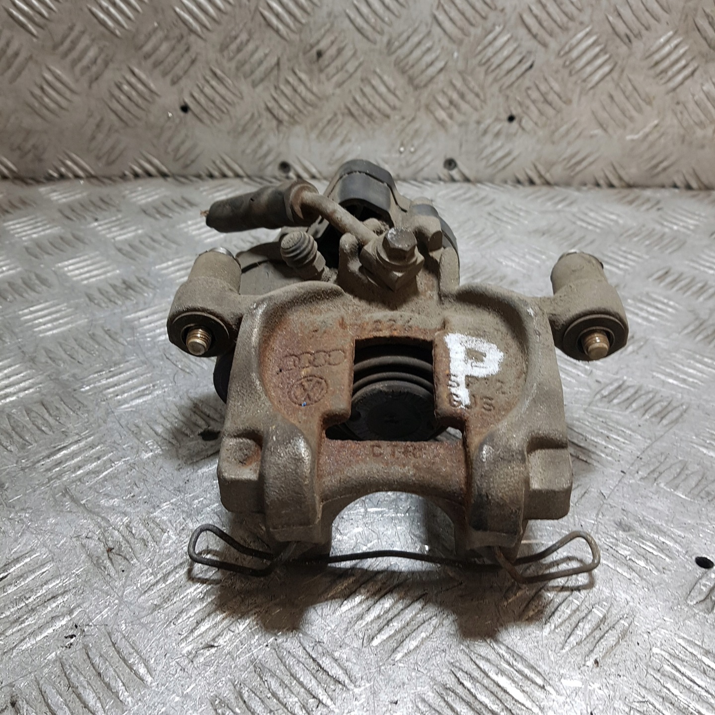 caliper brake right rear part rear VOLKSWAGEN GOLF 7