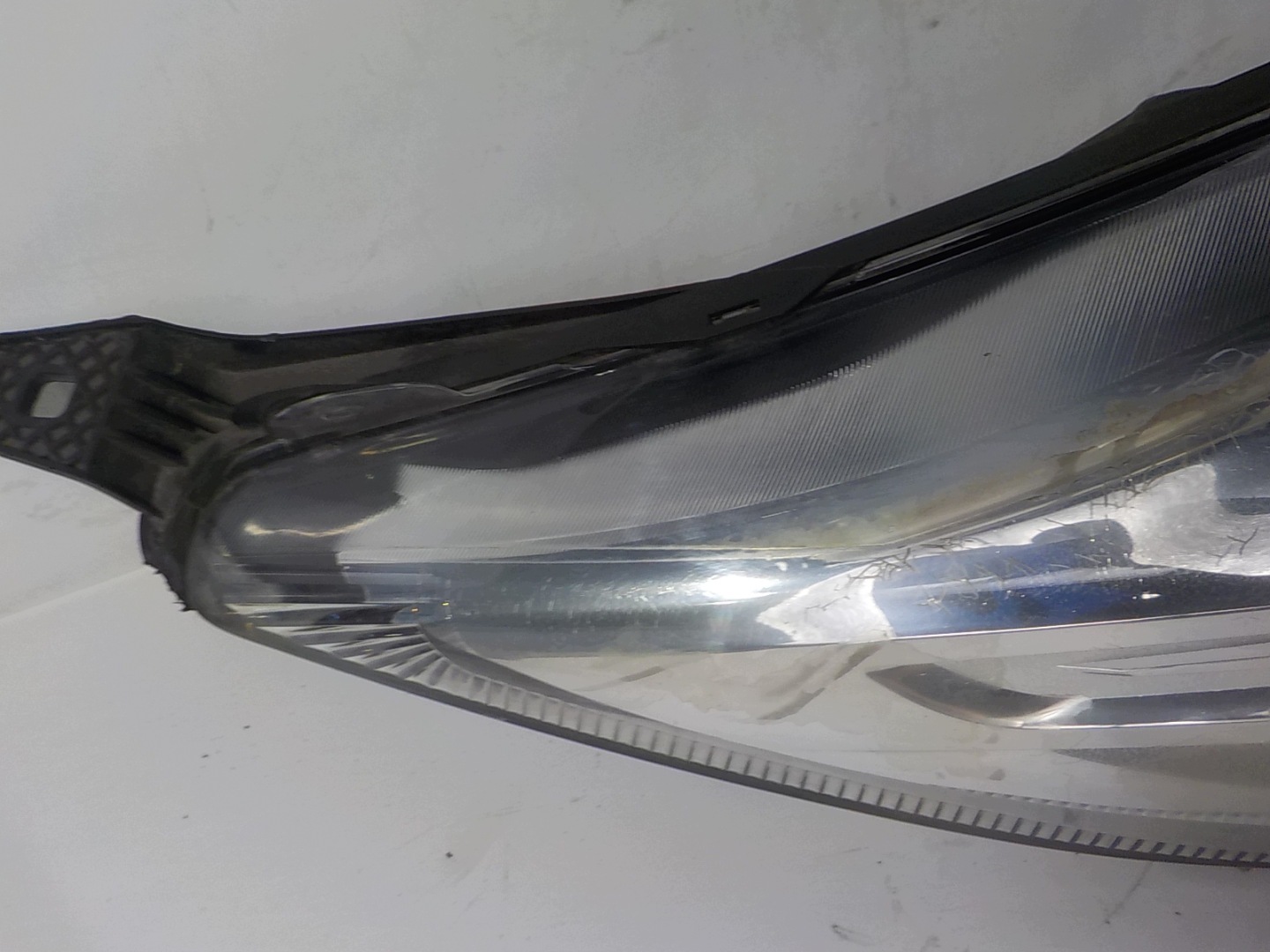 FORD FIESTA MK7 VII LIFT light right front front UK