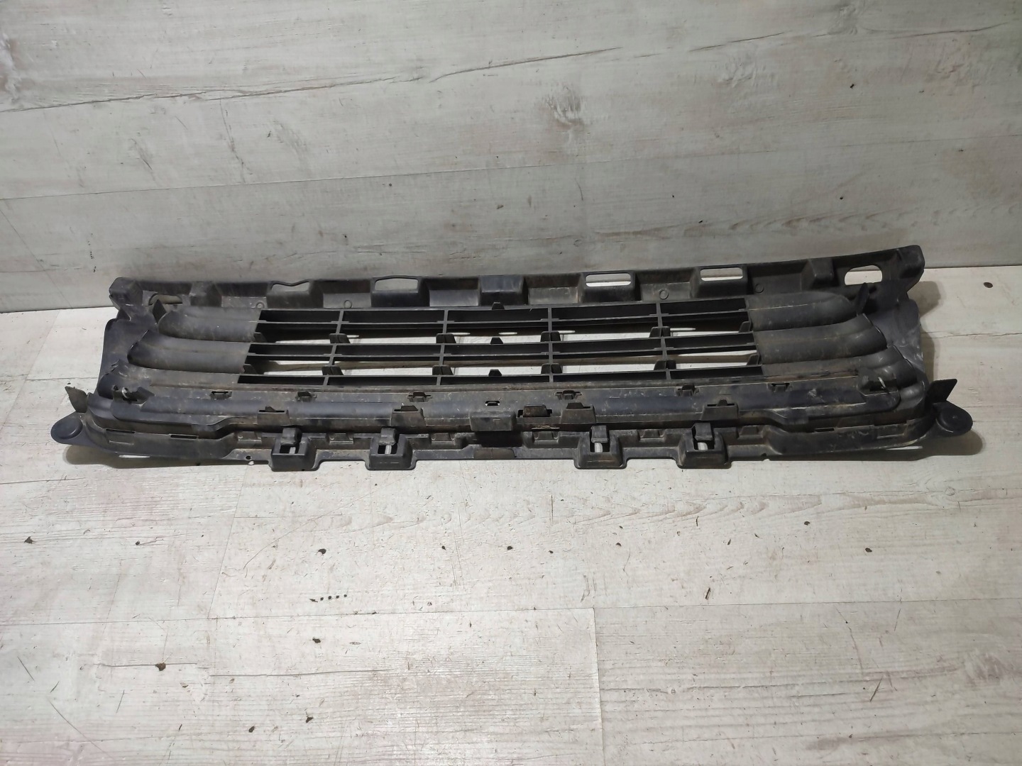 Peugeot 308 2019 mřížka dolní nárazníku předního