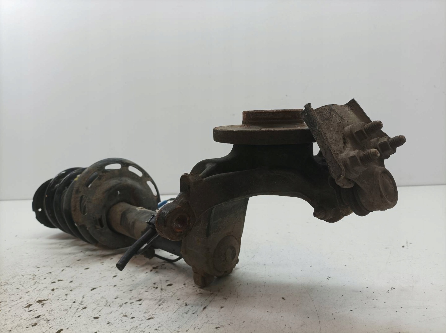 swing shock absorber right front 1.6 HDI 9810705180 Citroen C4 Cactus
