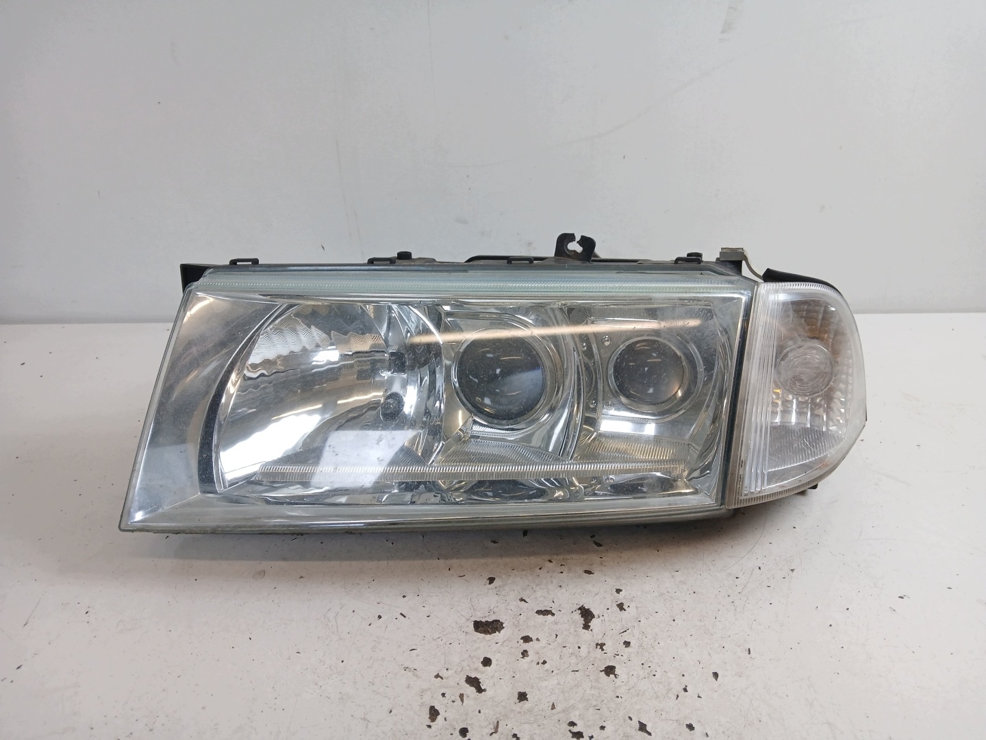 SKODA OCTAVIA and LIFT light left front XENON control unit 1U1941015M nice