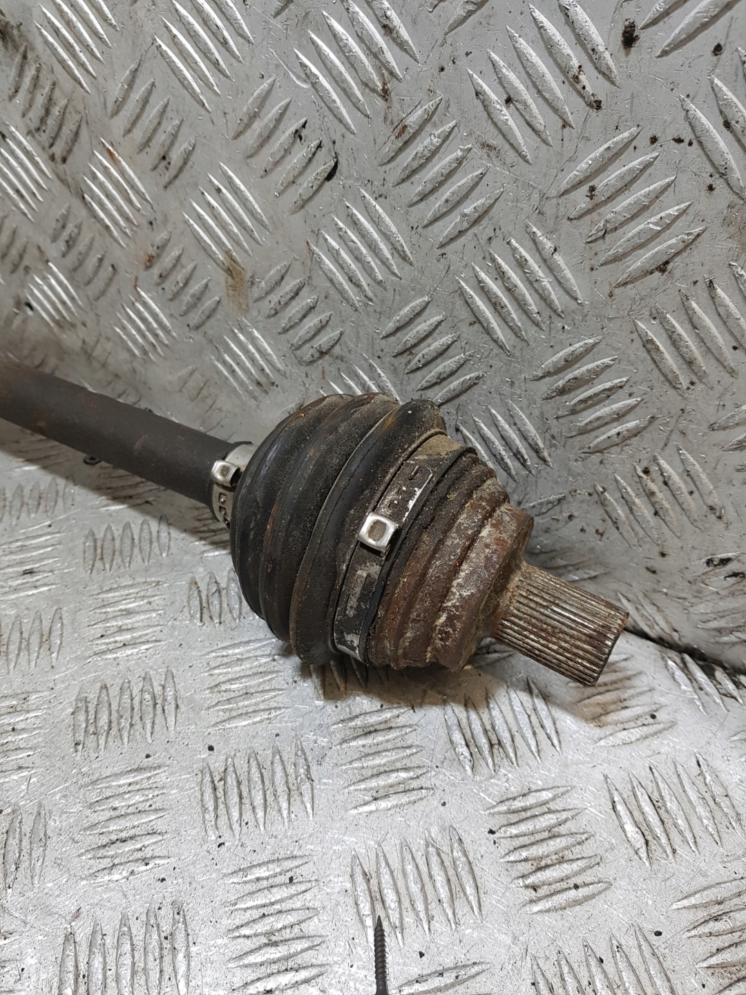 semi-axis semi-axis left front VOLKSWAGEN GOLF 5 1.9 TDI