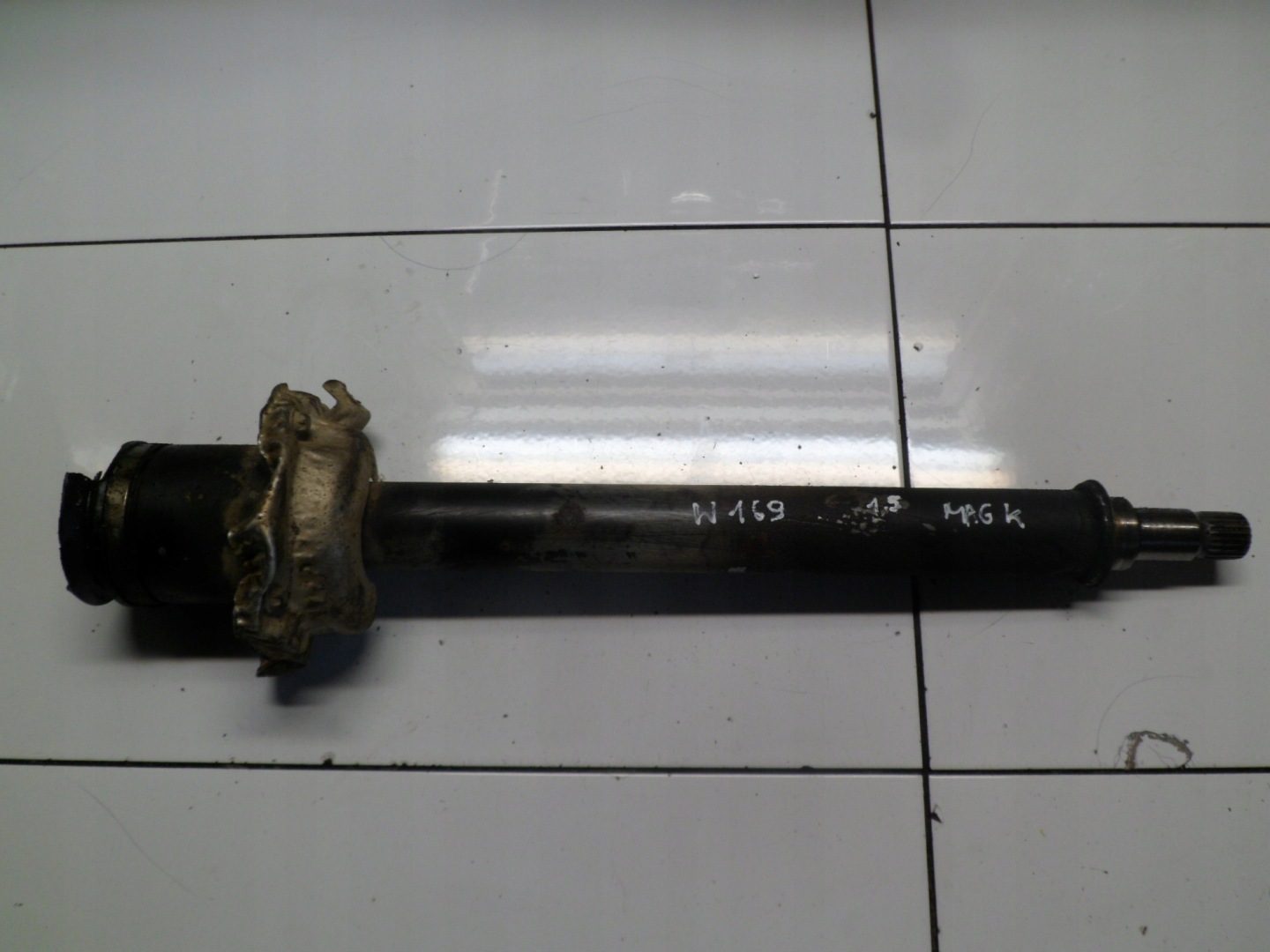 MERCEDES A W169 semi-axis A1693600435