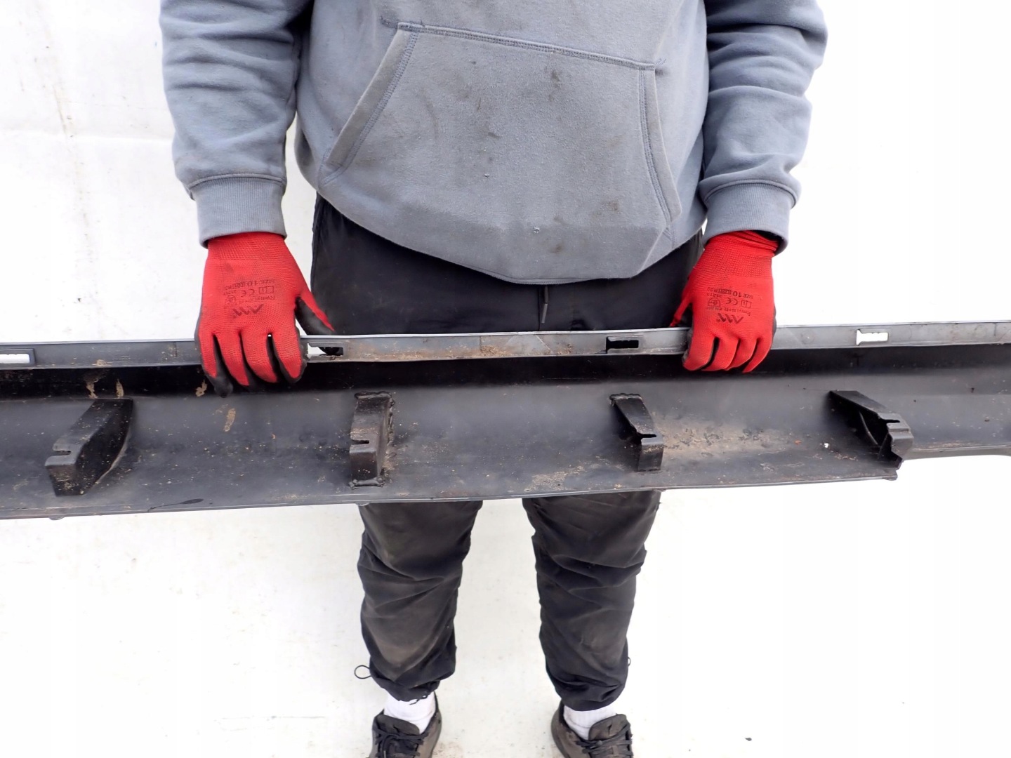 VOLVO XC60 and LIFT 13- threshold right moulding threshold