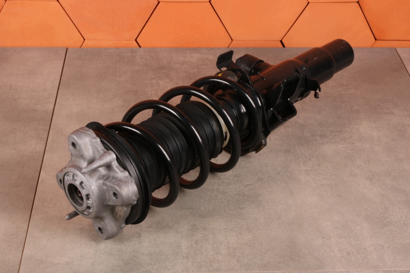 BMW Z4 G29 20i 30i B46D B48D shock absorber left front VDC VDM 6895065