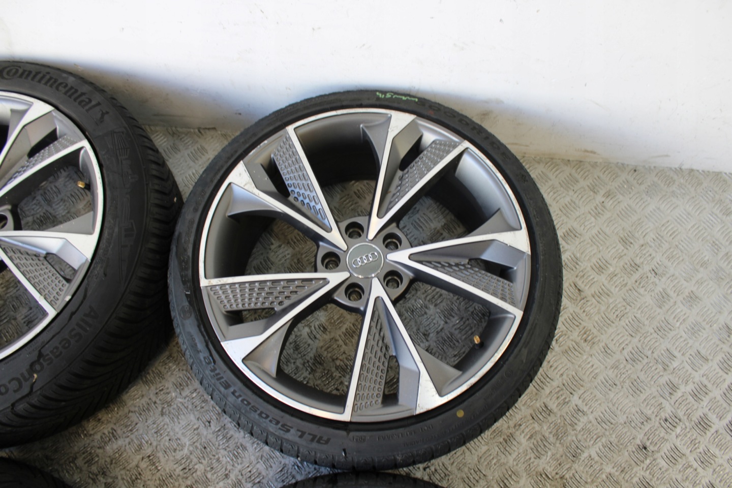 wheels FLEGI disc 225/40 R19 AUDI A6 C8 4K0 4K5