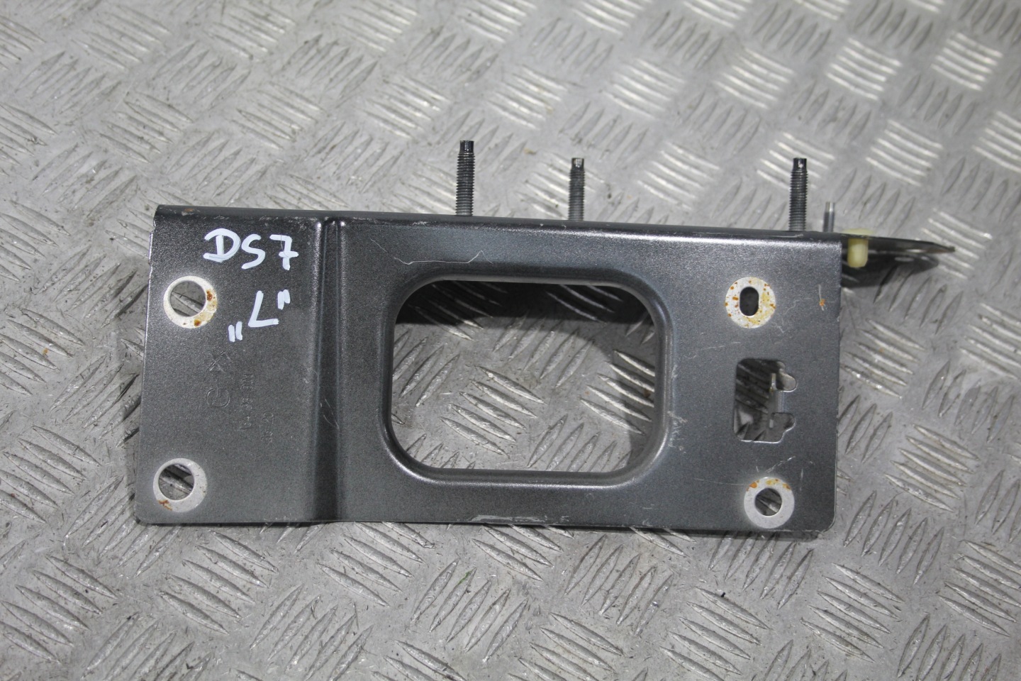 Stütze Halter Stütze links DS7 CROSSBACK PERFORMANCE