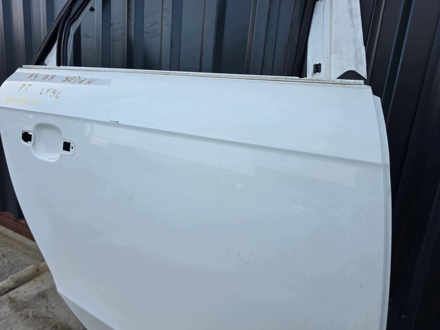 door right rear part AUDI A4 B8 LY9C sedan * 2008-2016 !!