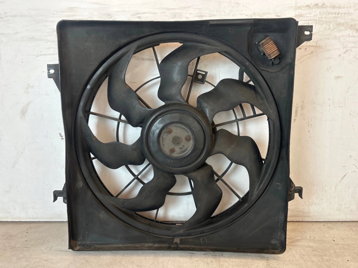 obal ventylátora ventilátor Kia Sportage III Hyundai IX35 1.7 CRDI