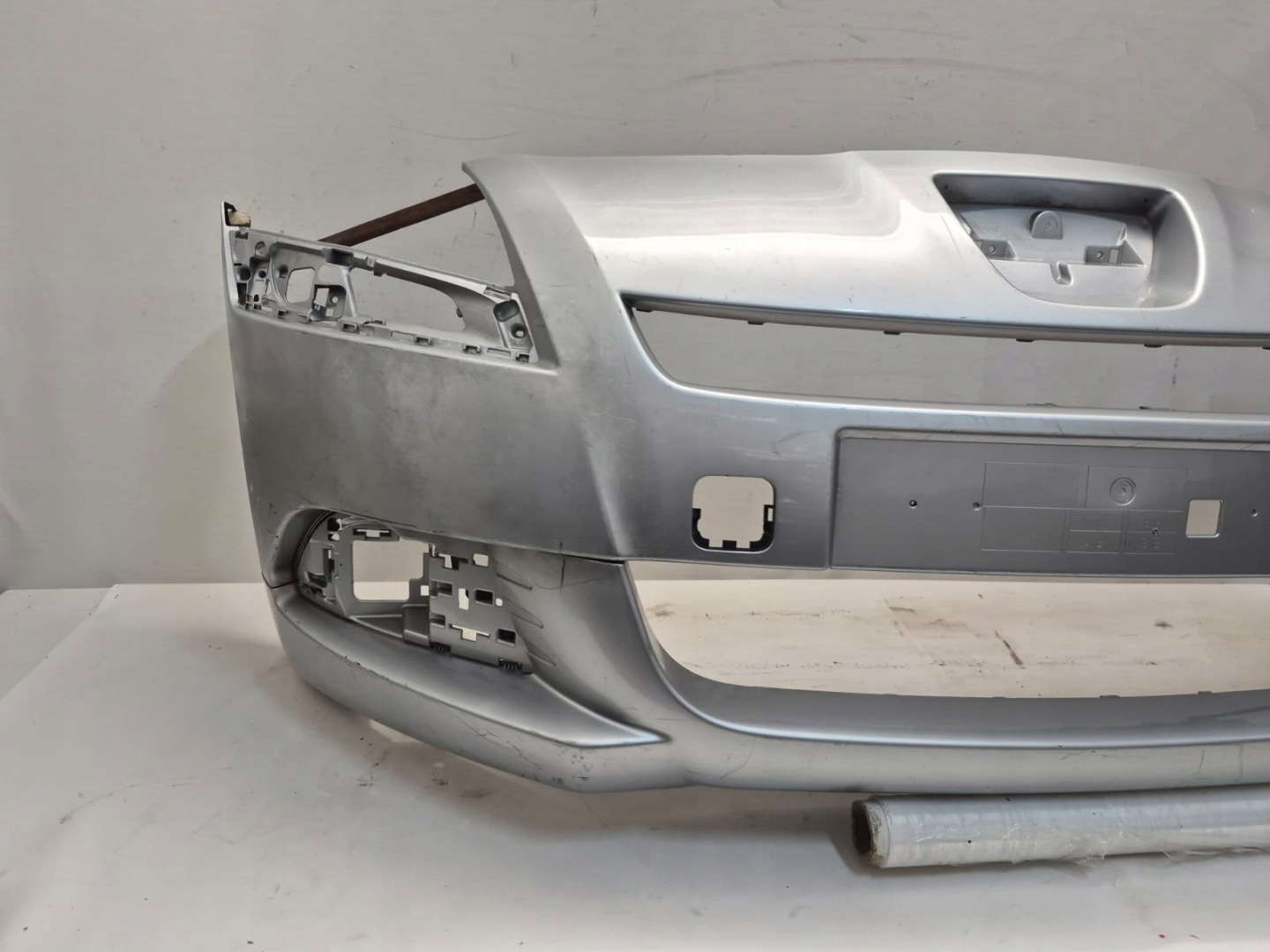 PEUGEOT 5008 and 1 09-13 bumper front front PDC