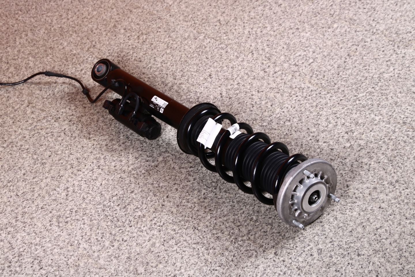 BMW 8 G16 shock absorber right rear part rear VDC 6878128