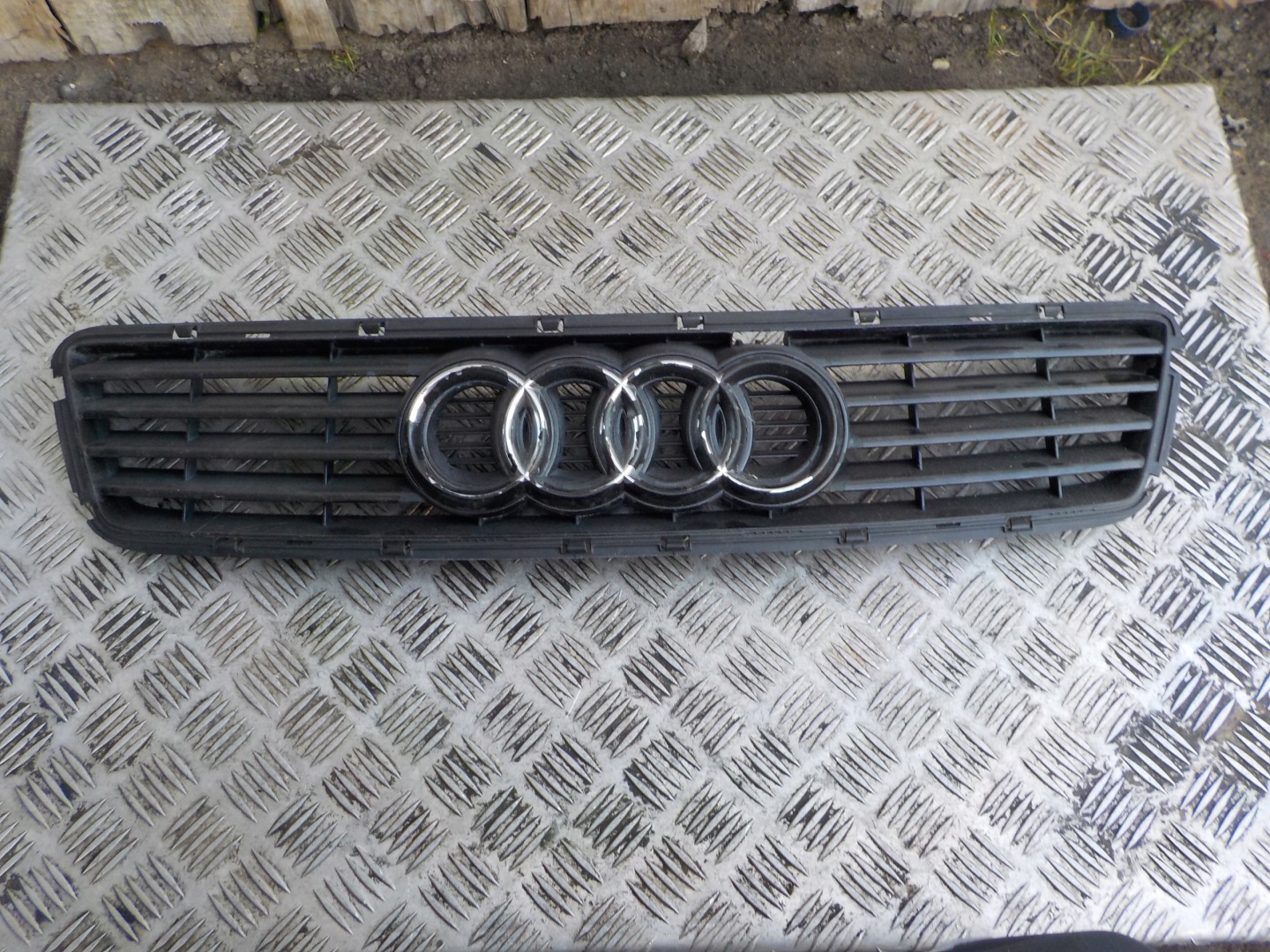 AUDI A6 C5 grille radiator grill