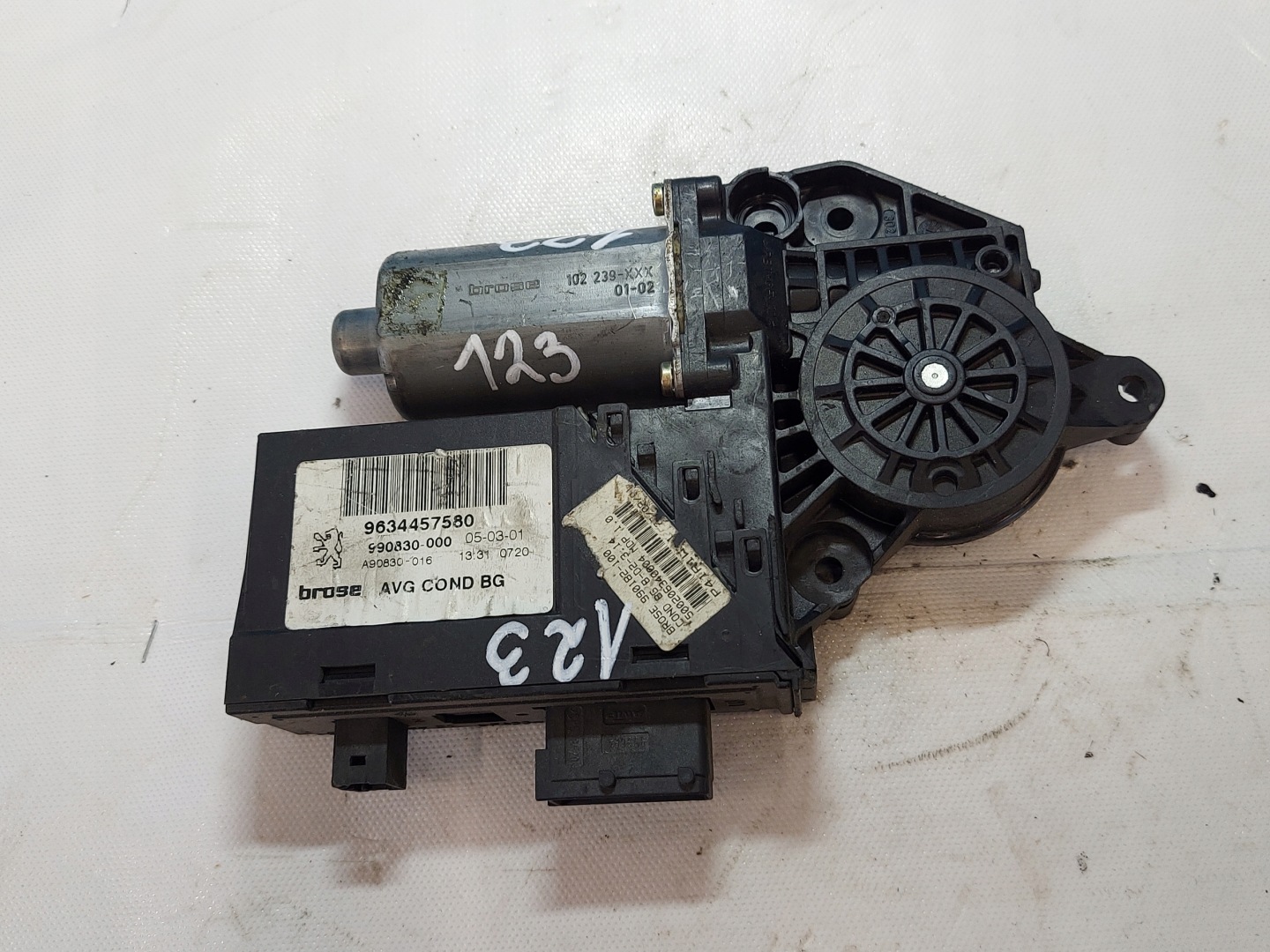 engine lifting windows PEUGEOT 307 9634457580 left front