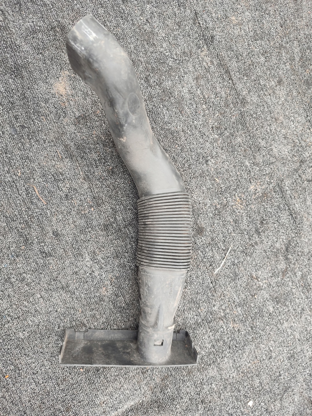 intake air SKODA VOLKSWAGEN 6R0129618A