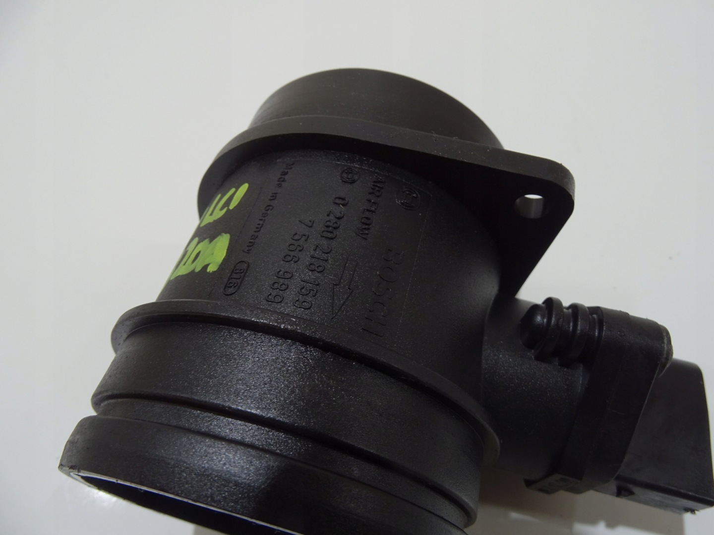 PRZEPLWYMOIERZ luft BMW E90 E91 N43B20A OE 7566989 (20186138)