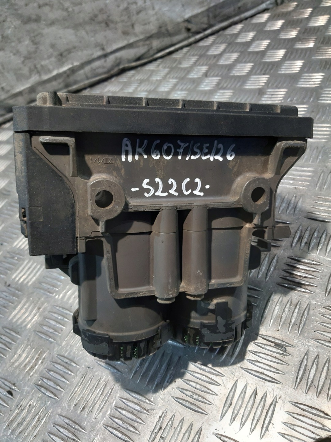 sensor modulator EBS Renault Premium DXI Volvo FH 12 13 K020022 KNORR-BREMSE