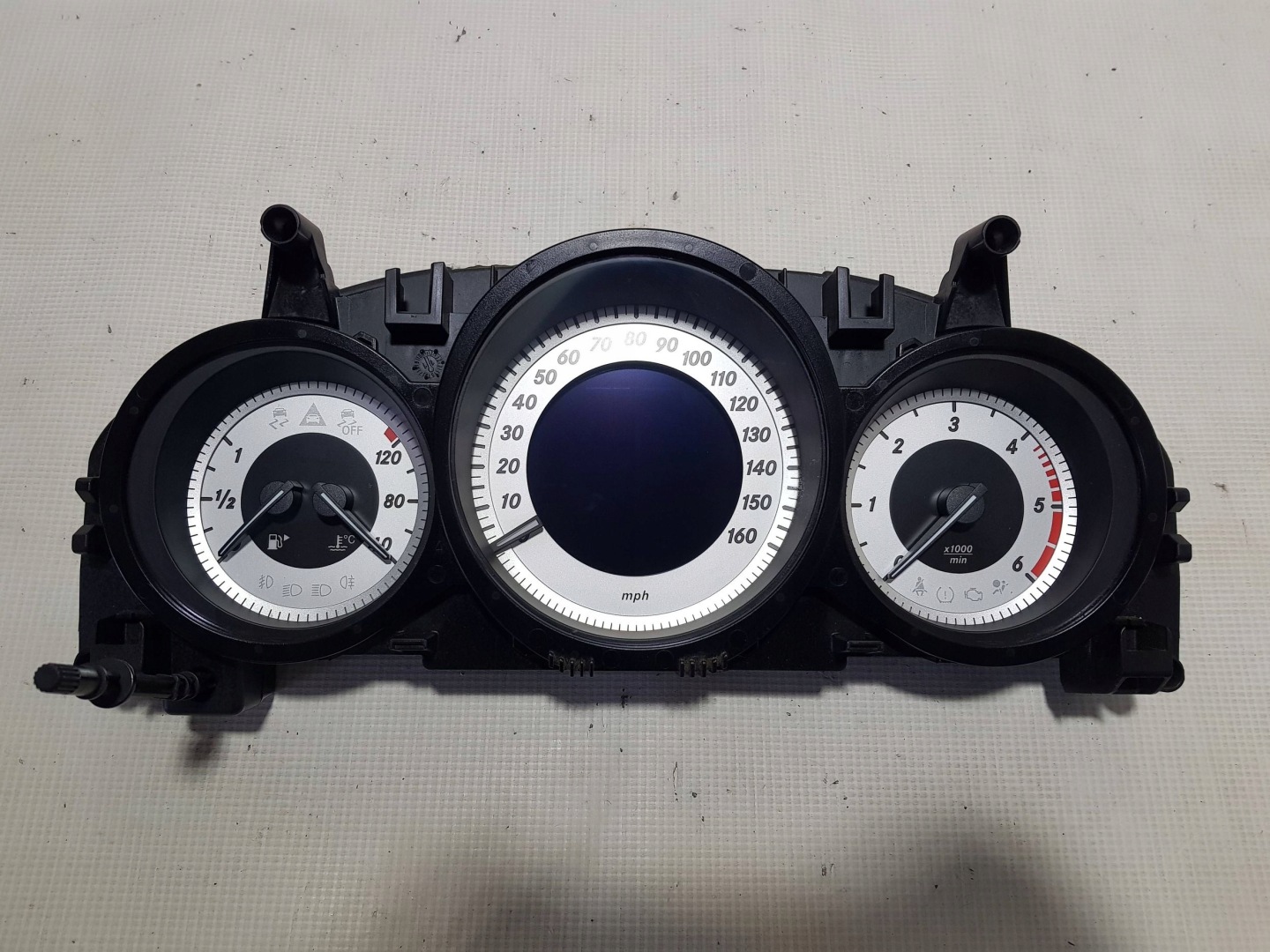 dials dials MERCEDES W204 LIFT 2049004408