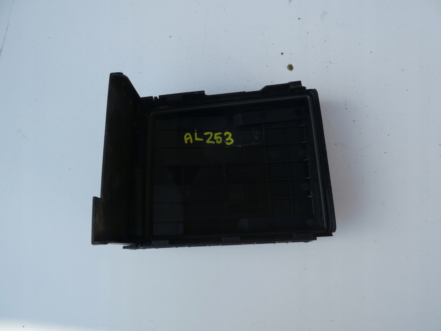 ABDECKUNG DES SICHERUNGSKASTENS 1K0937132F VW SKODA