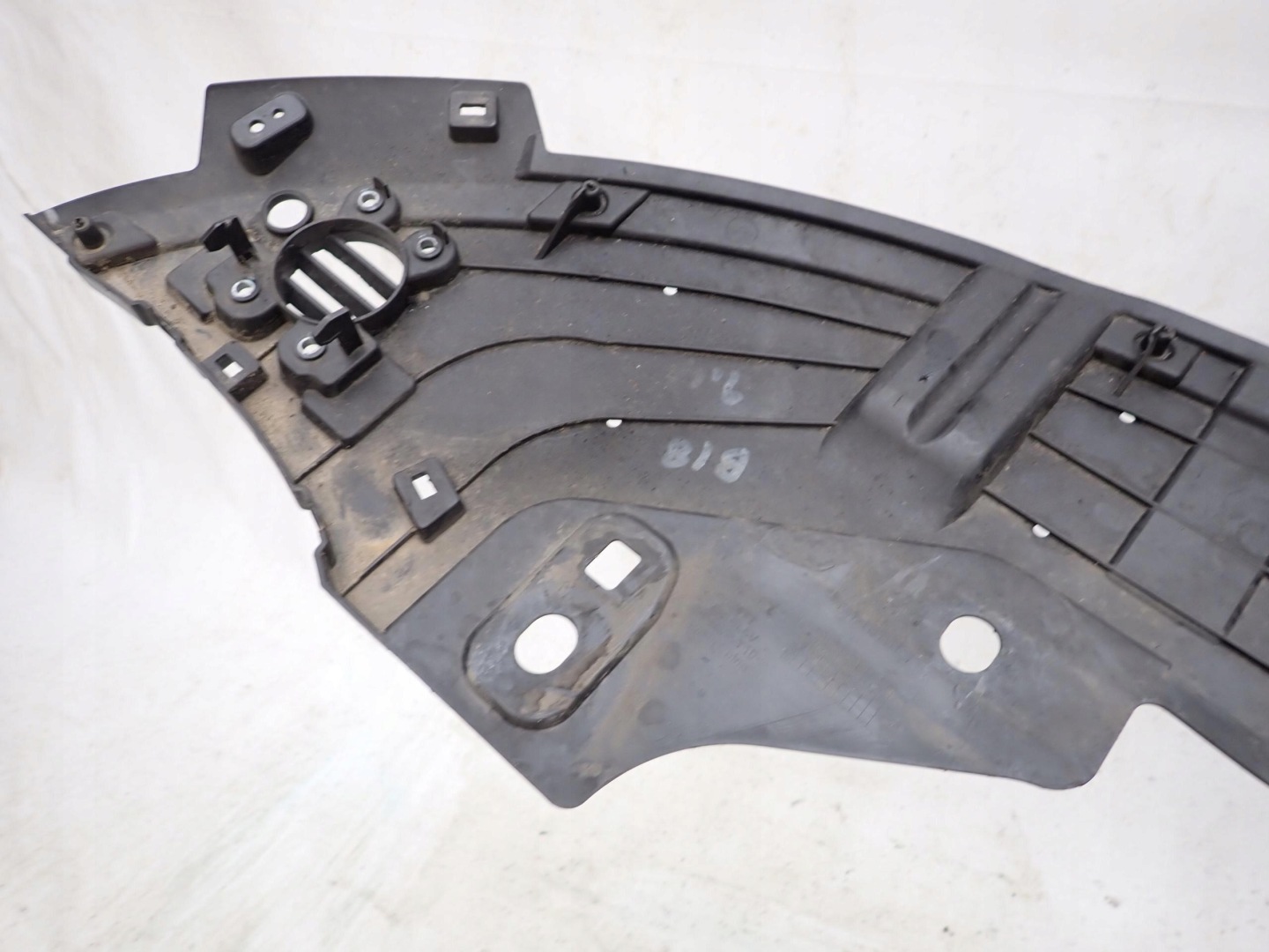 POLESTAR 2 20- cover motor cover front front 31663671