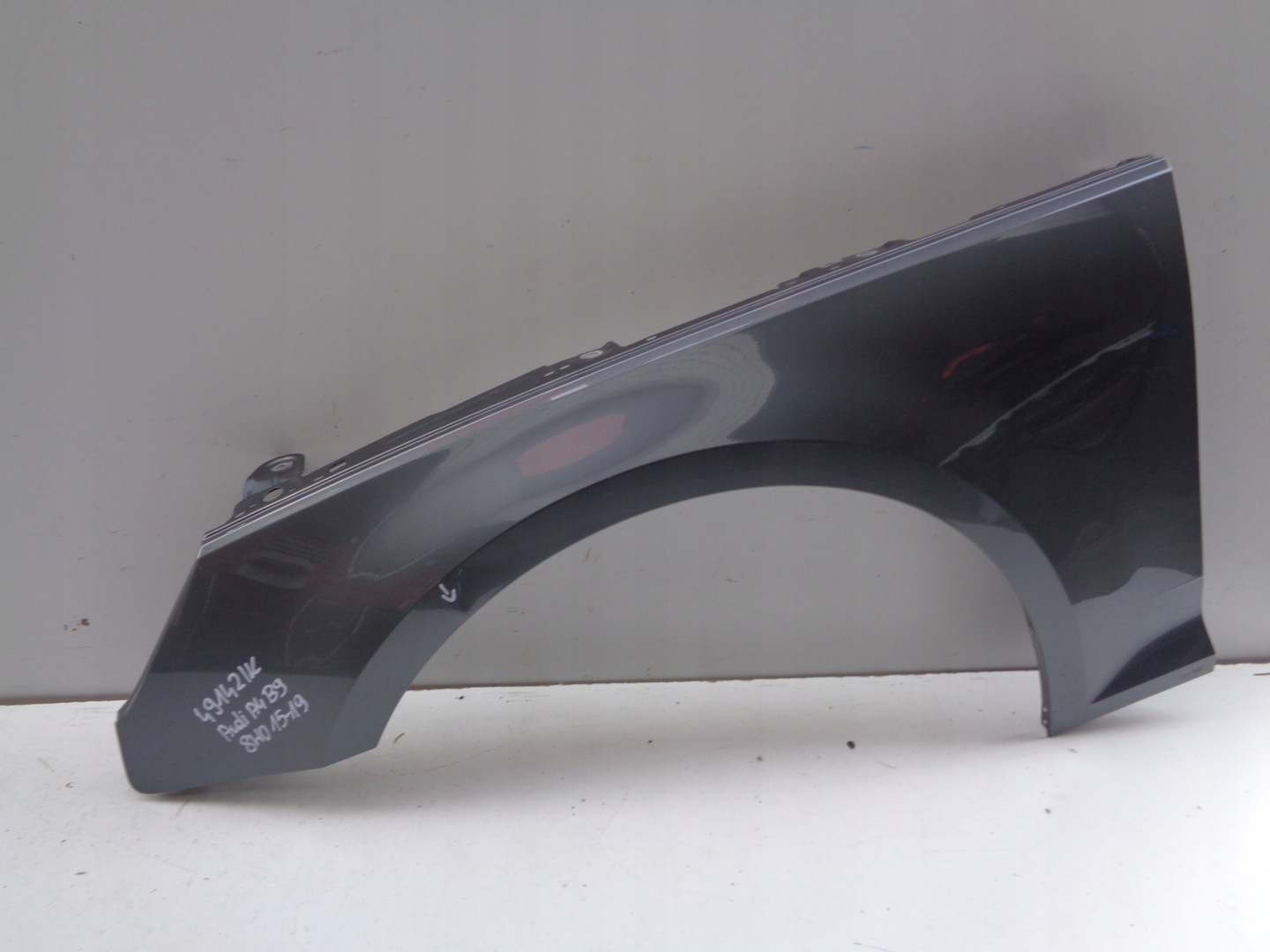 fender left front AUDI A4 B9 8W 8W0 15-19 NR 49142