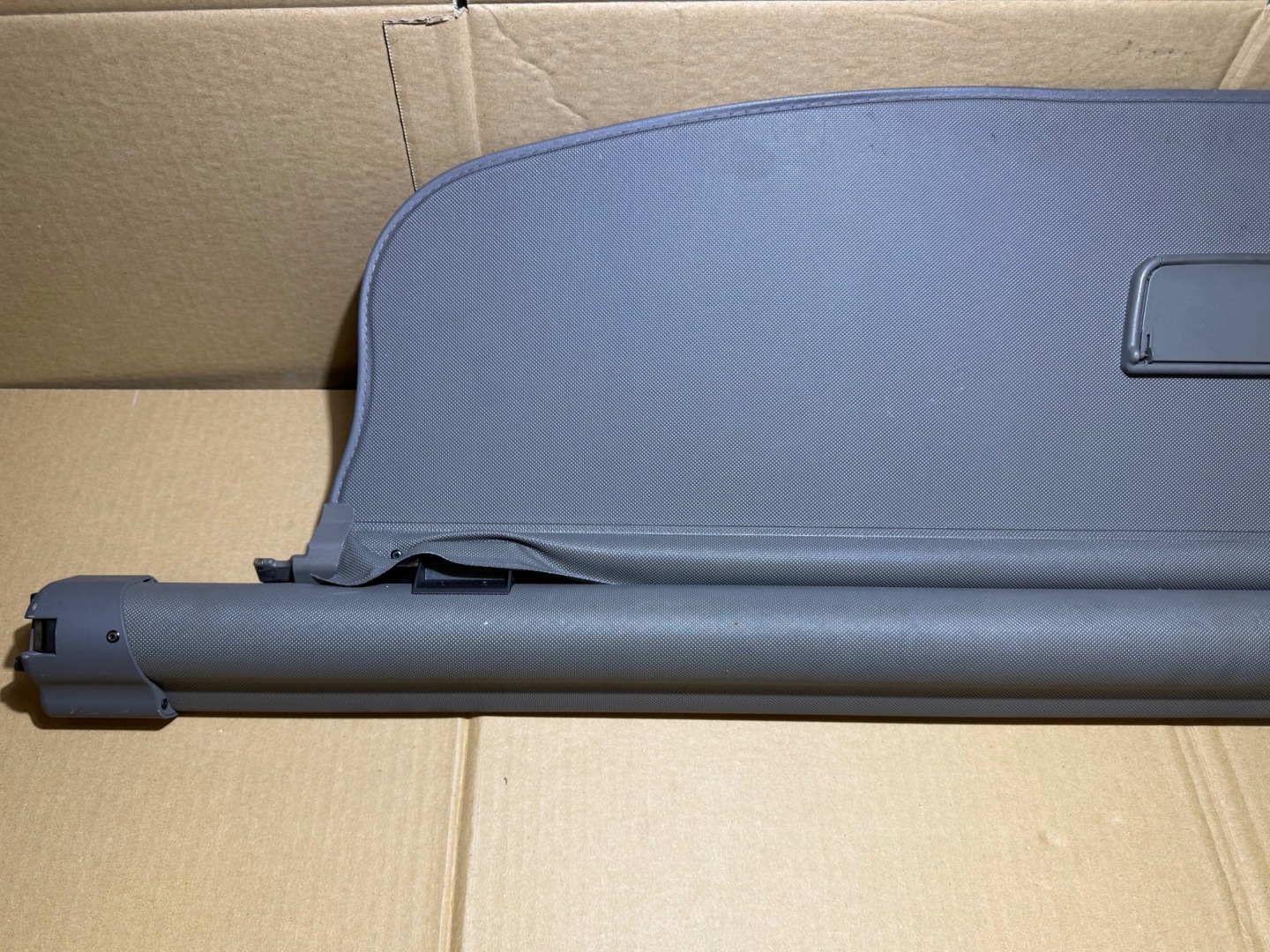 AUDI A4 B8 AVANT KOMBI blinds boot 8K9863553