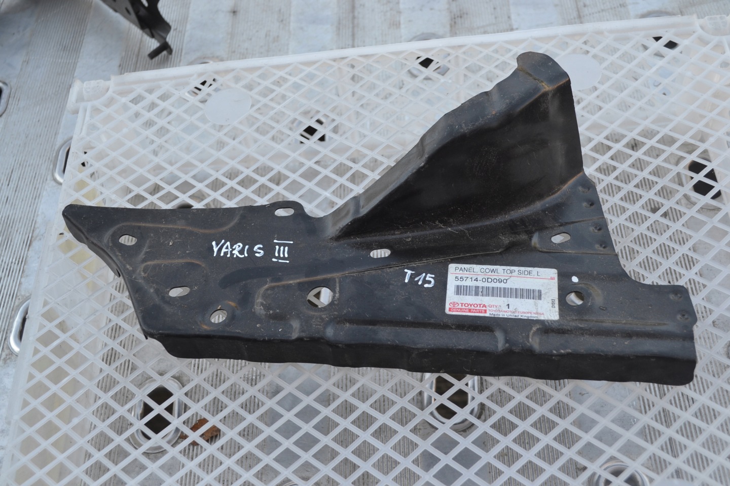 TOYOTA YARIS III PANEL NADWOZIA left 55714-0D090