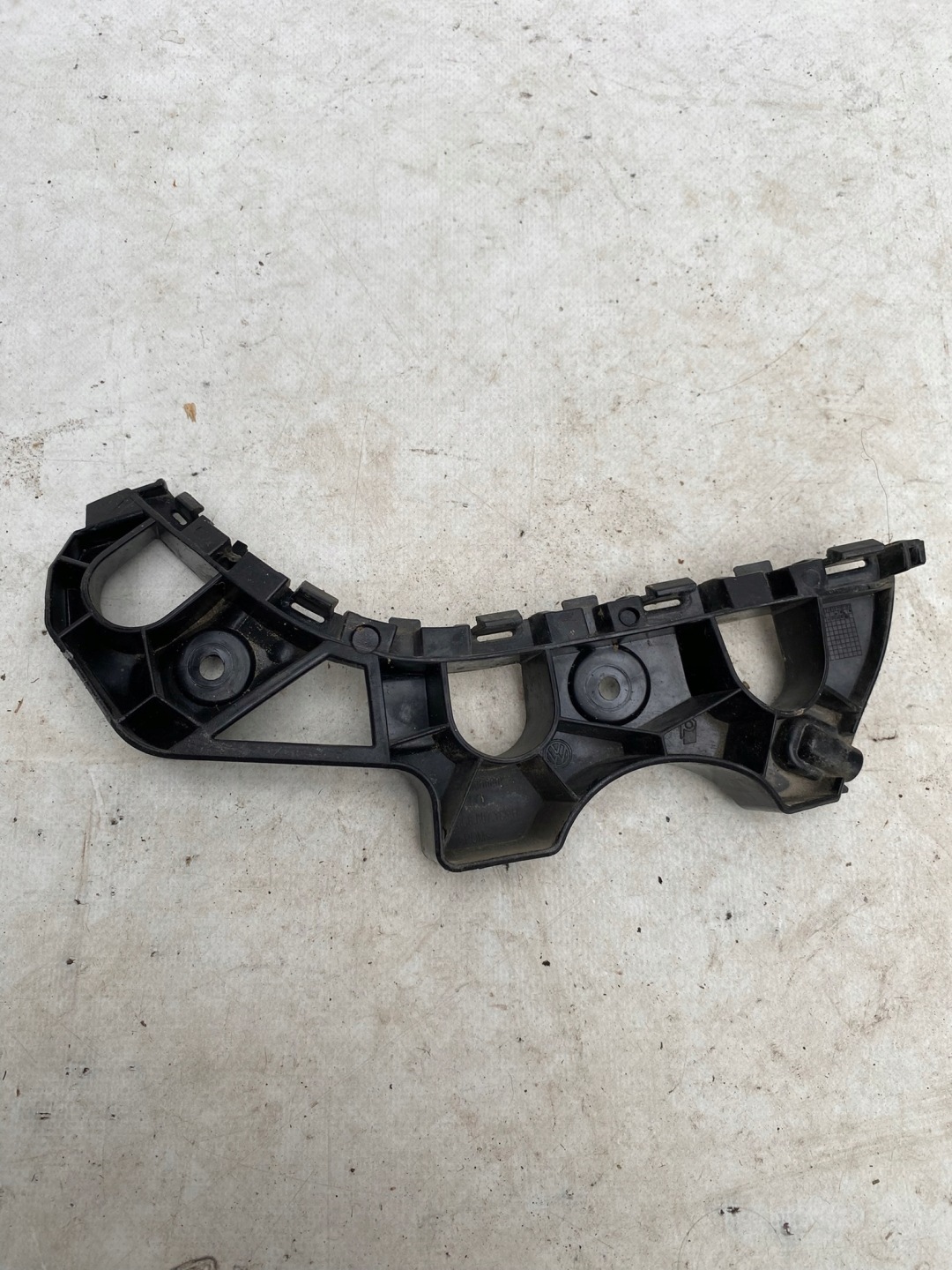 VW PASSAT CC 3G8 bumper bracket left front