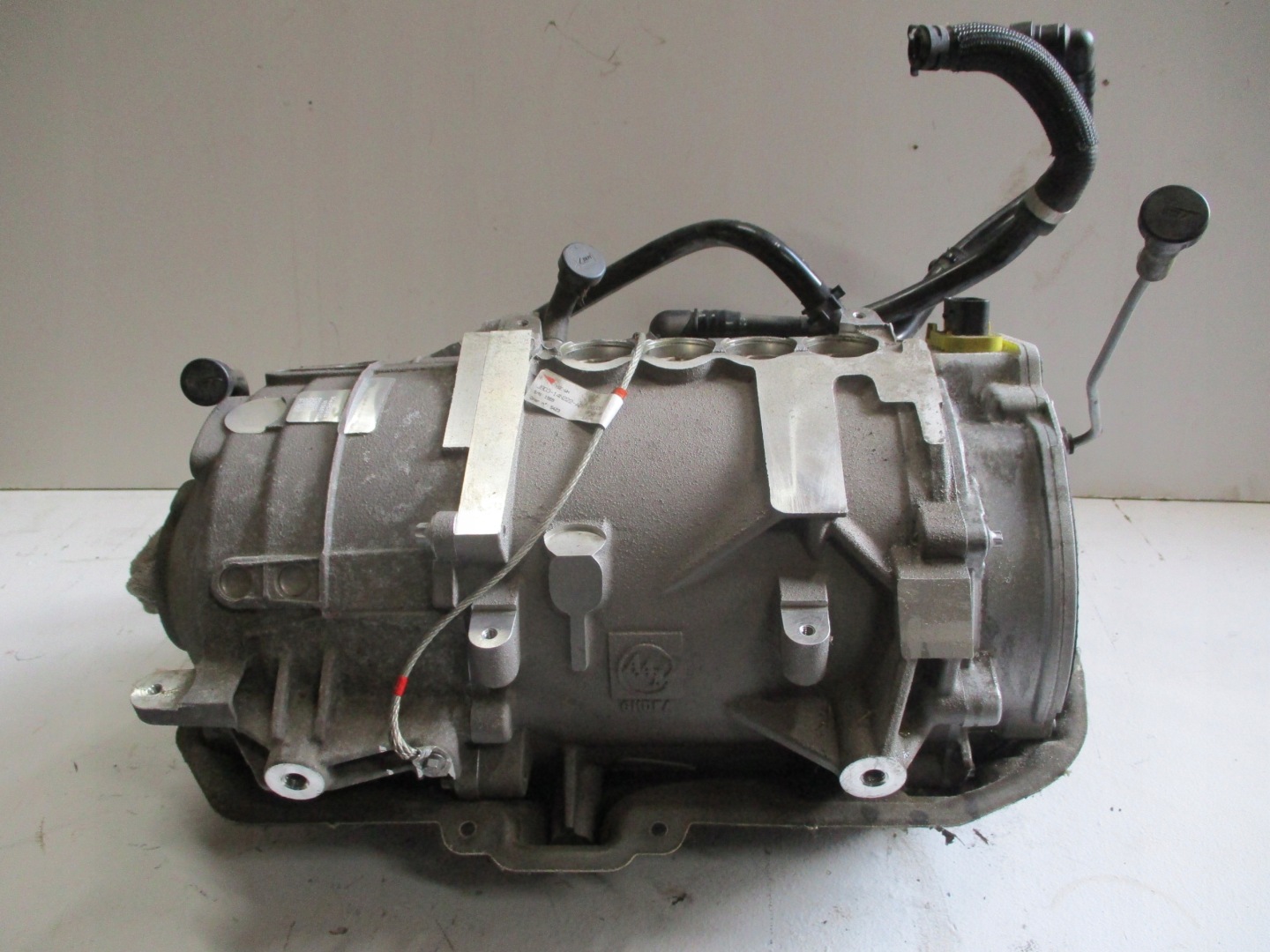 motor elektrický JAGUAR a PACE J9D3-75764-AF předek