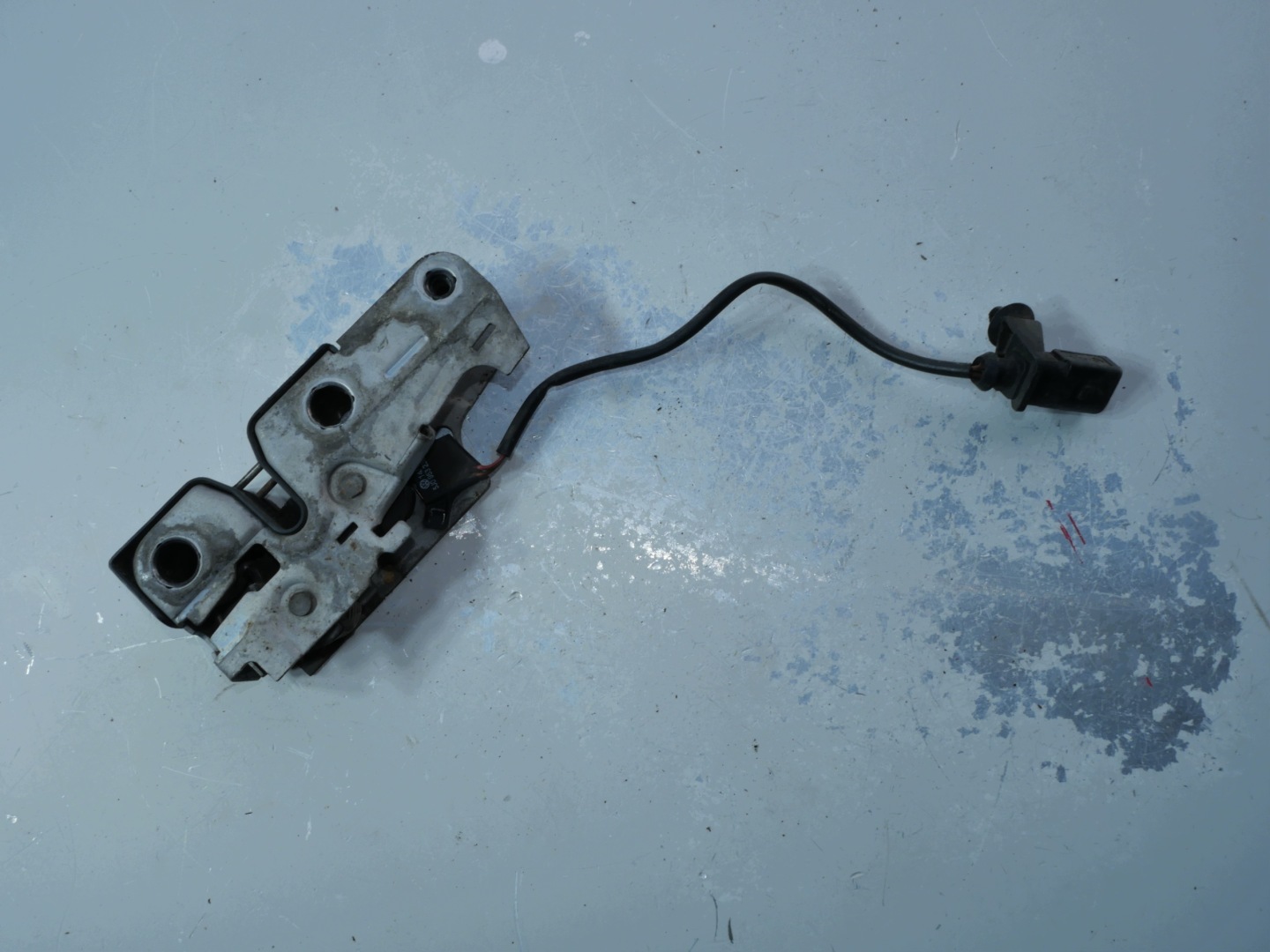 bonnet latch lock front VW SEAT SKODA
