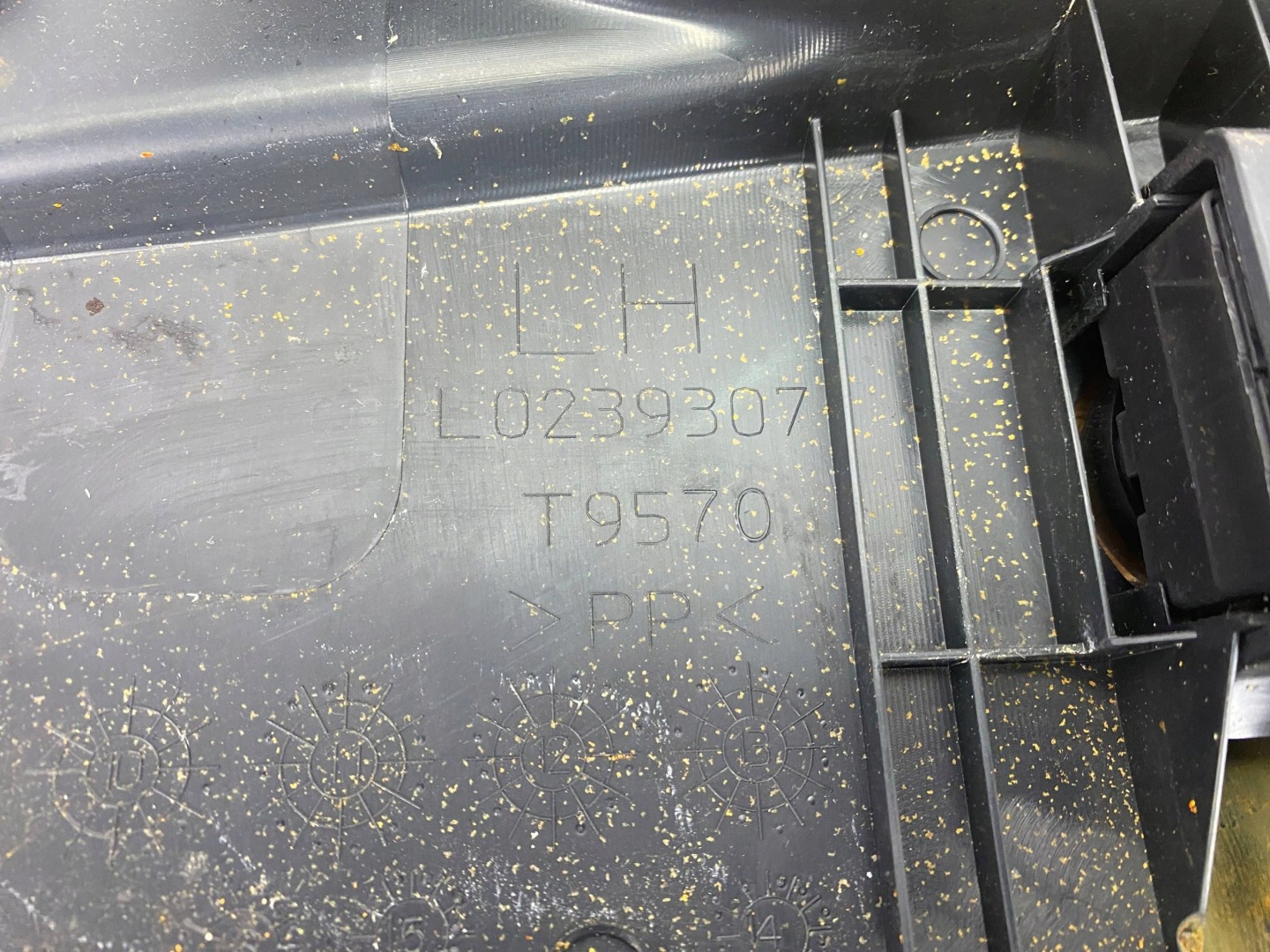 Panel Regulations- SITZ Dodge Challenger 2015+