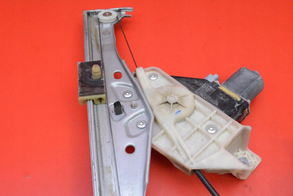 window regulator right front EU 9674252480 CITROEN C4 CACTUS 1 and 14-17