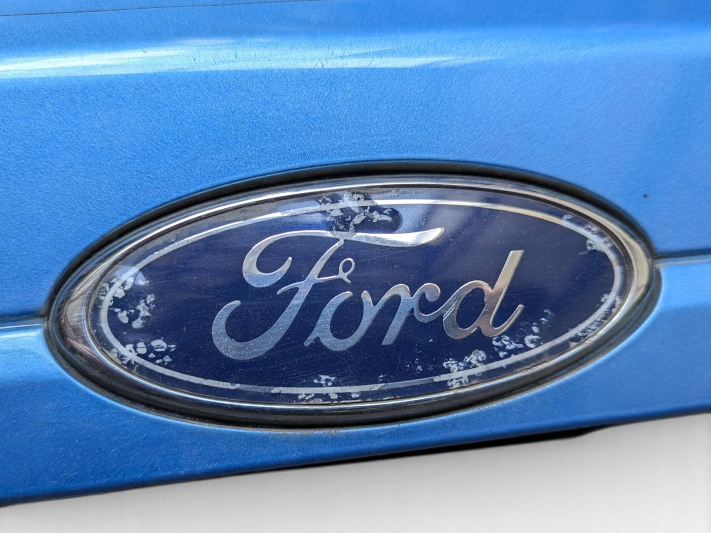 moulding bonnet Ford Fiesta 6 2009 8A61-A43404-BDW