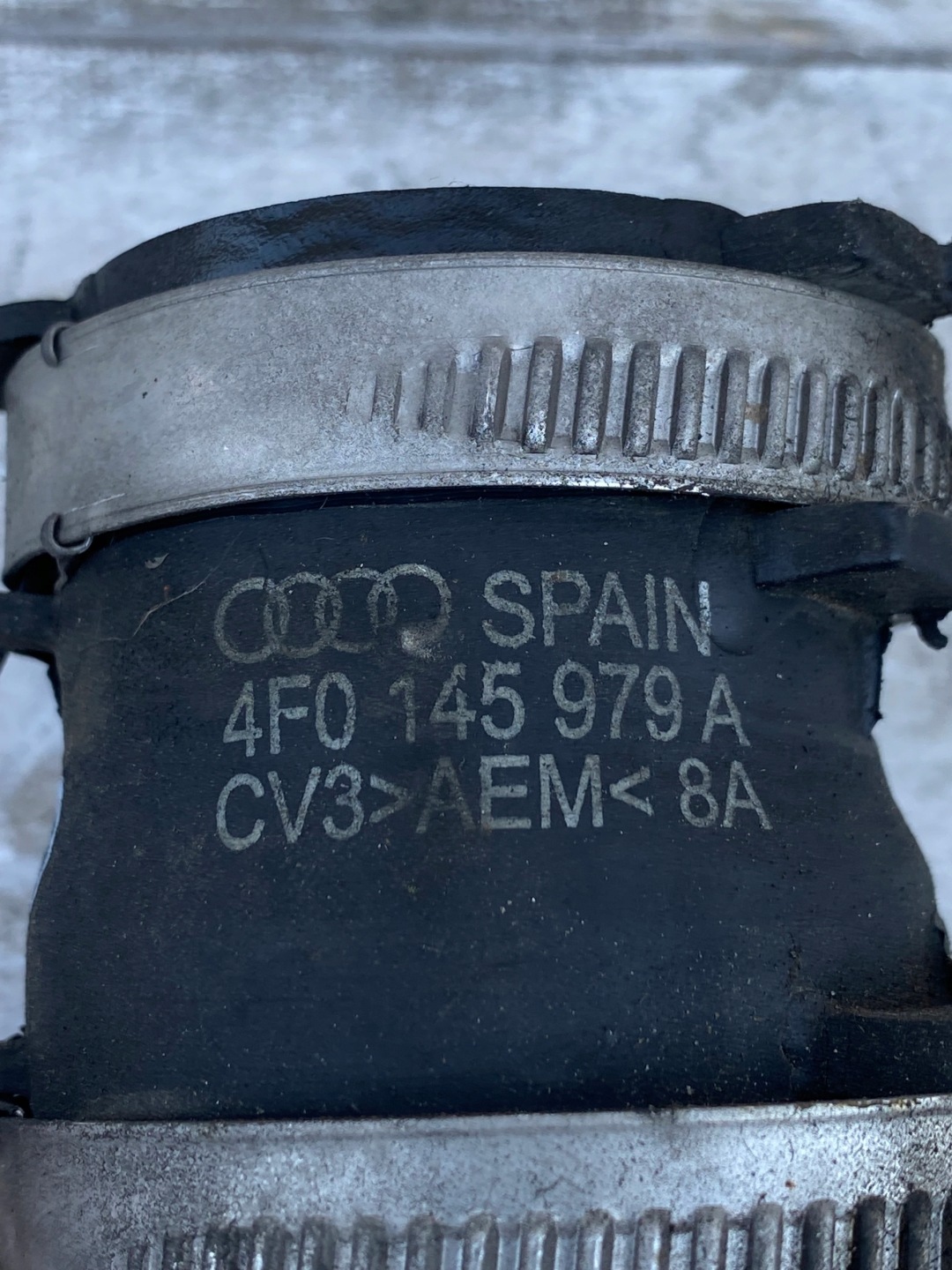 trouba spojka intercoolera A6 C6 3.0TDI 4F0145979A