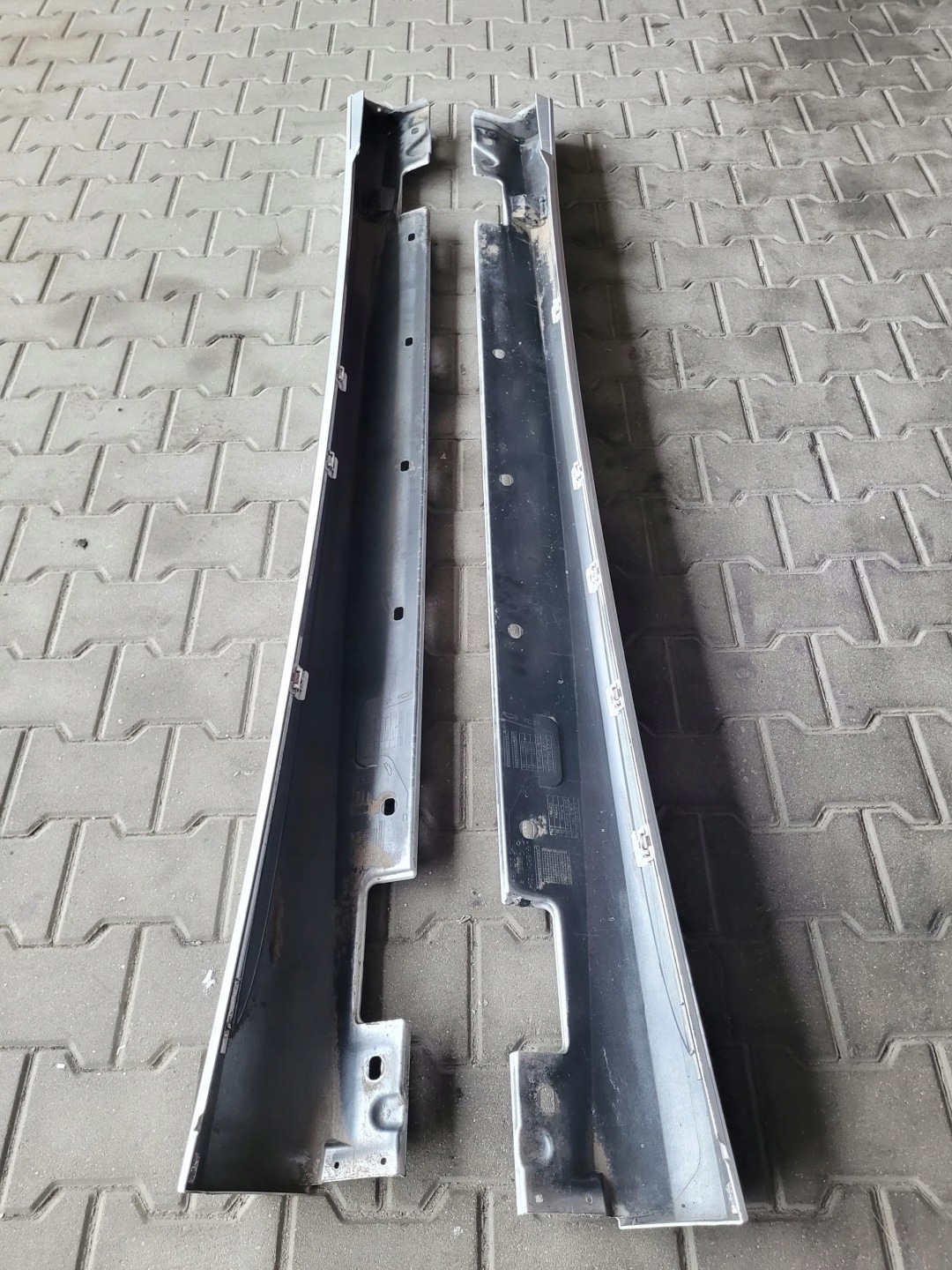 moulding threshold left threshold left MERCEDES E W212 LIFT AMG sedan