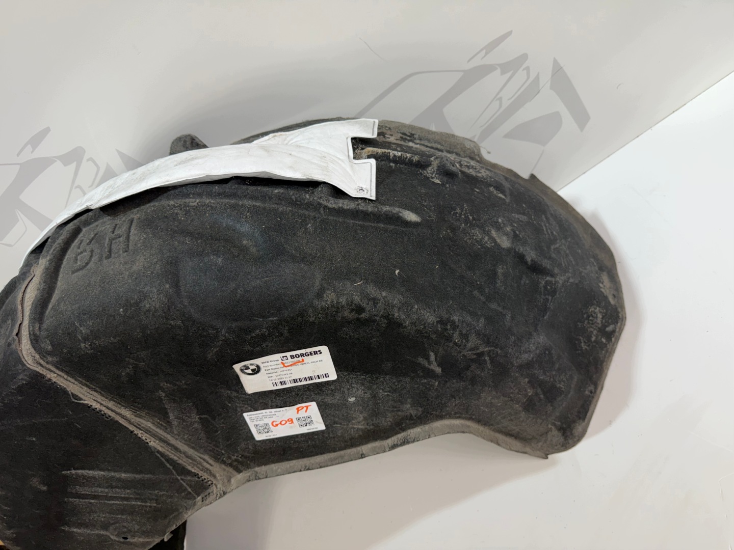 mudguard right rear. BMW XM G09 9451740