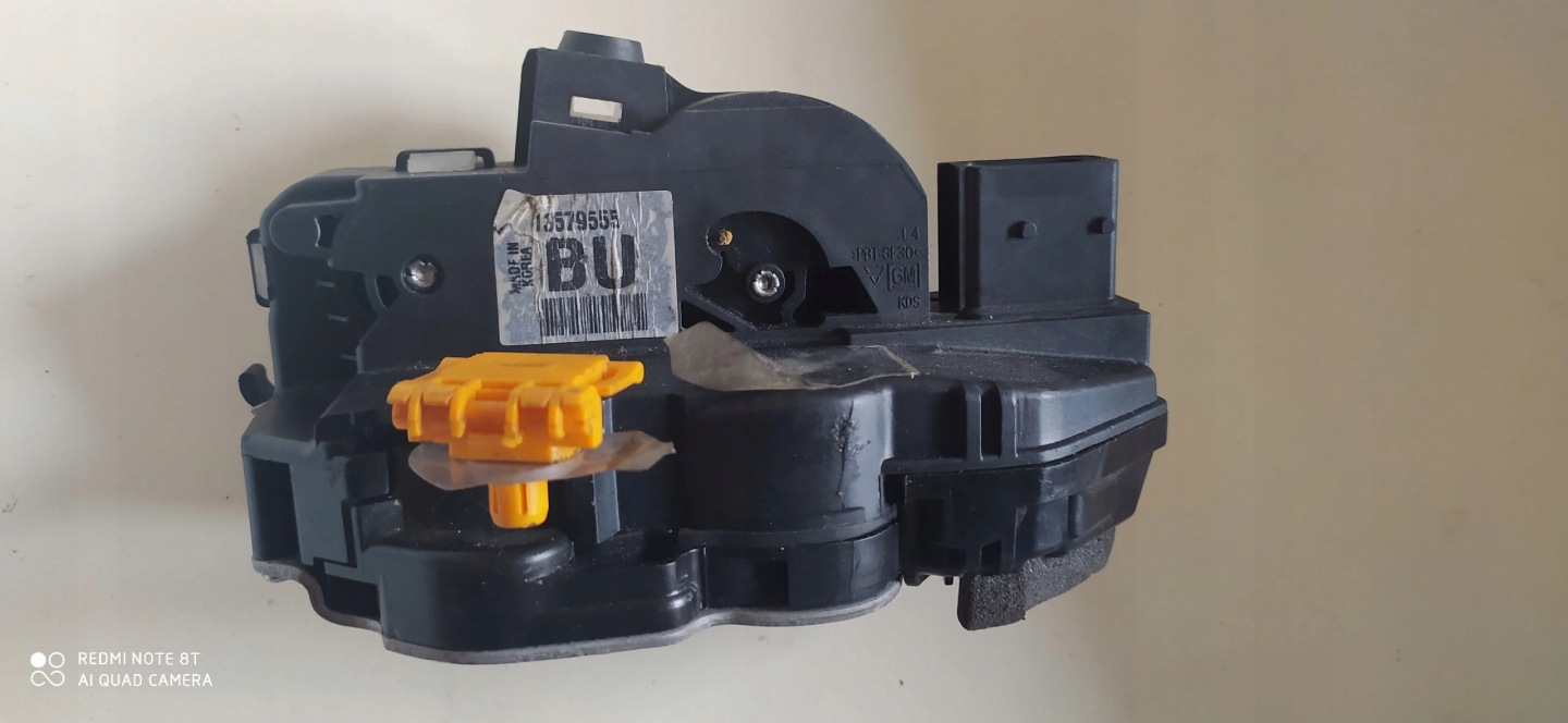lock door left rear part OPEL ASTRA J 13579555 BU