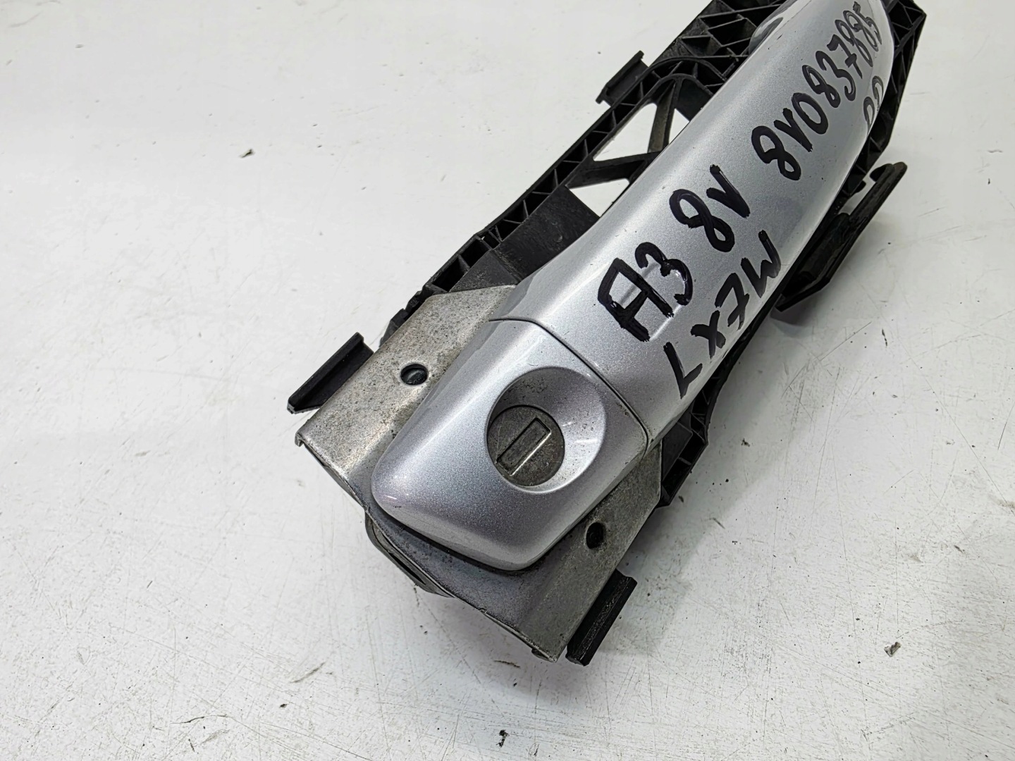 handle door right front Z lock cylinder AUDI A3 8V 8V0837885 LX7W