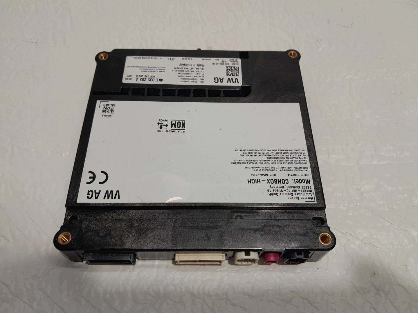 AUDI A4 B9 LIFT module control unit WEZWANIA POMOCY SOS CON-BOX 4KE035283A