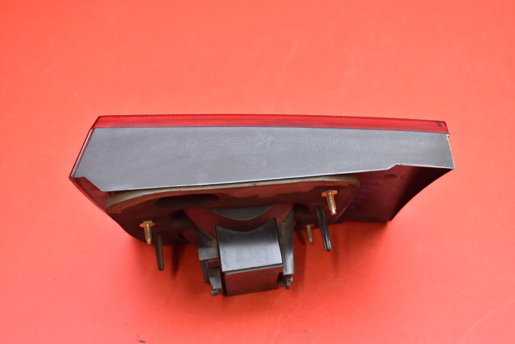 light left rear part rear 3A9945107B VW PASSAT B4 KOMBI 93-97