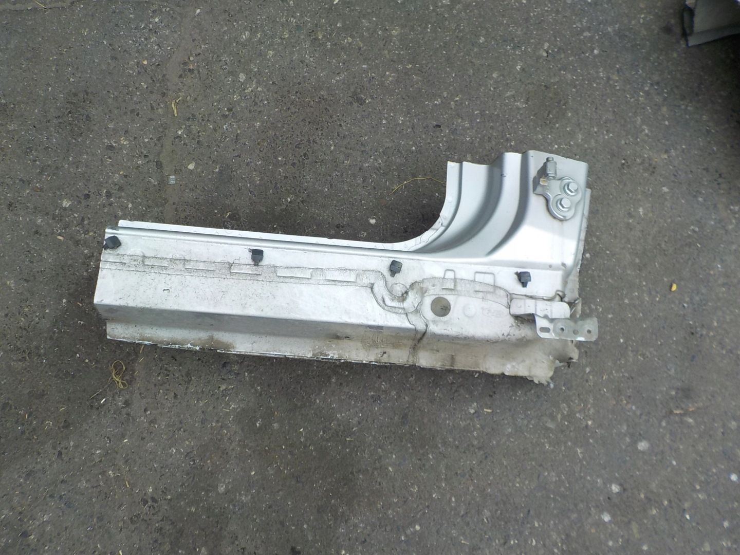 threshold right ford focus mk3 5d lift 2018r