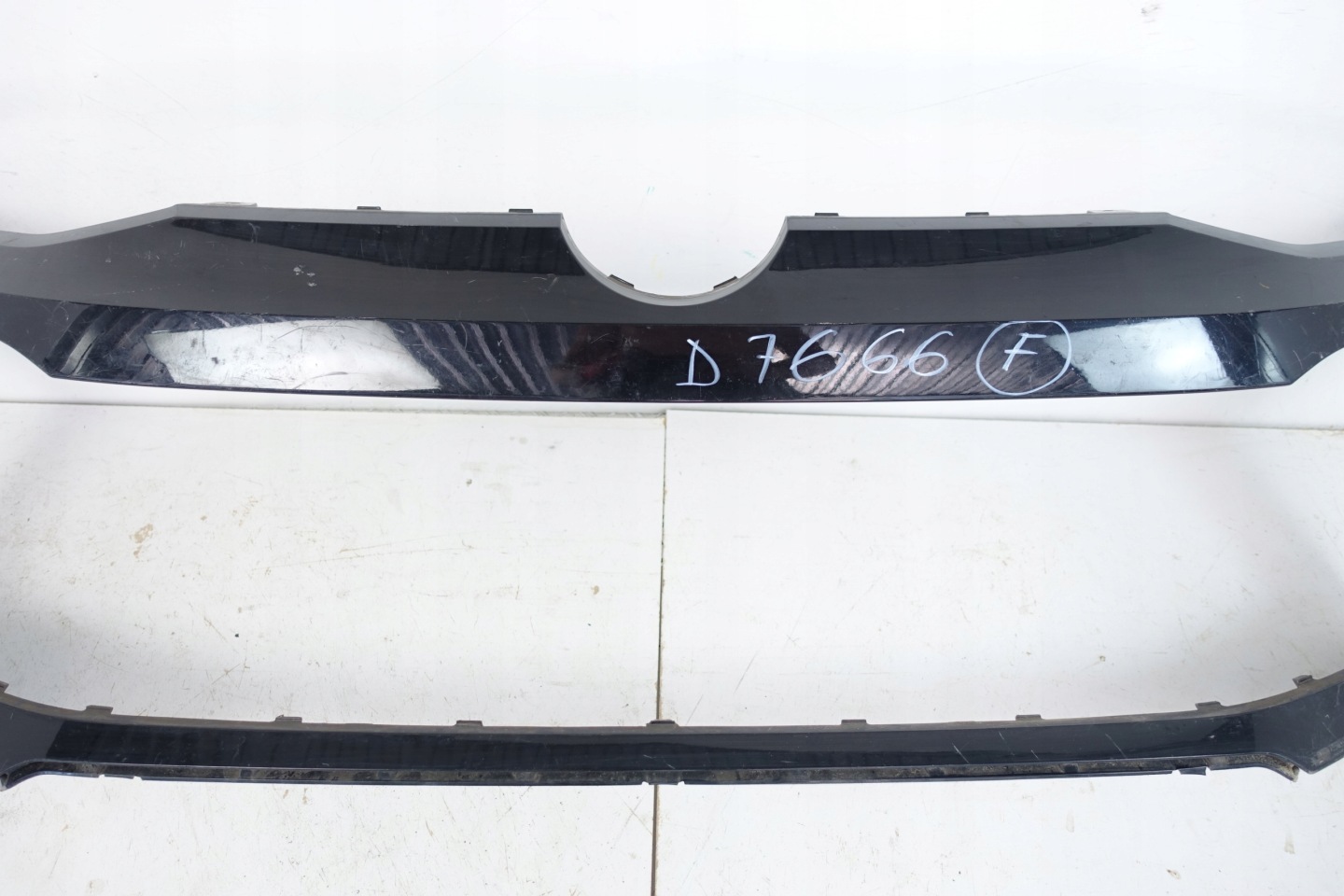 VW UP CROSS LIFT 2016- bumper front front 1S0807221H