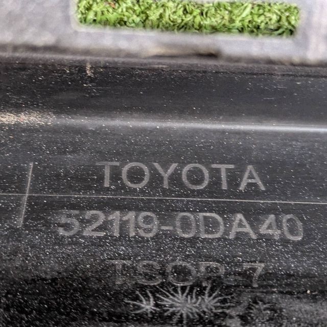 front bumper front TOYOTA YARIS III LIFT 17- NR.Z9575