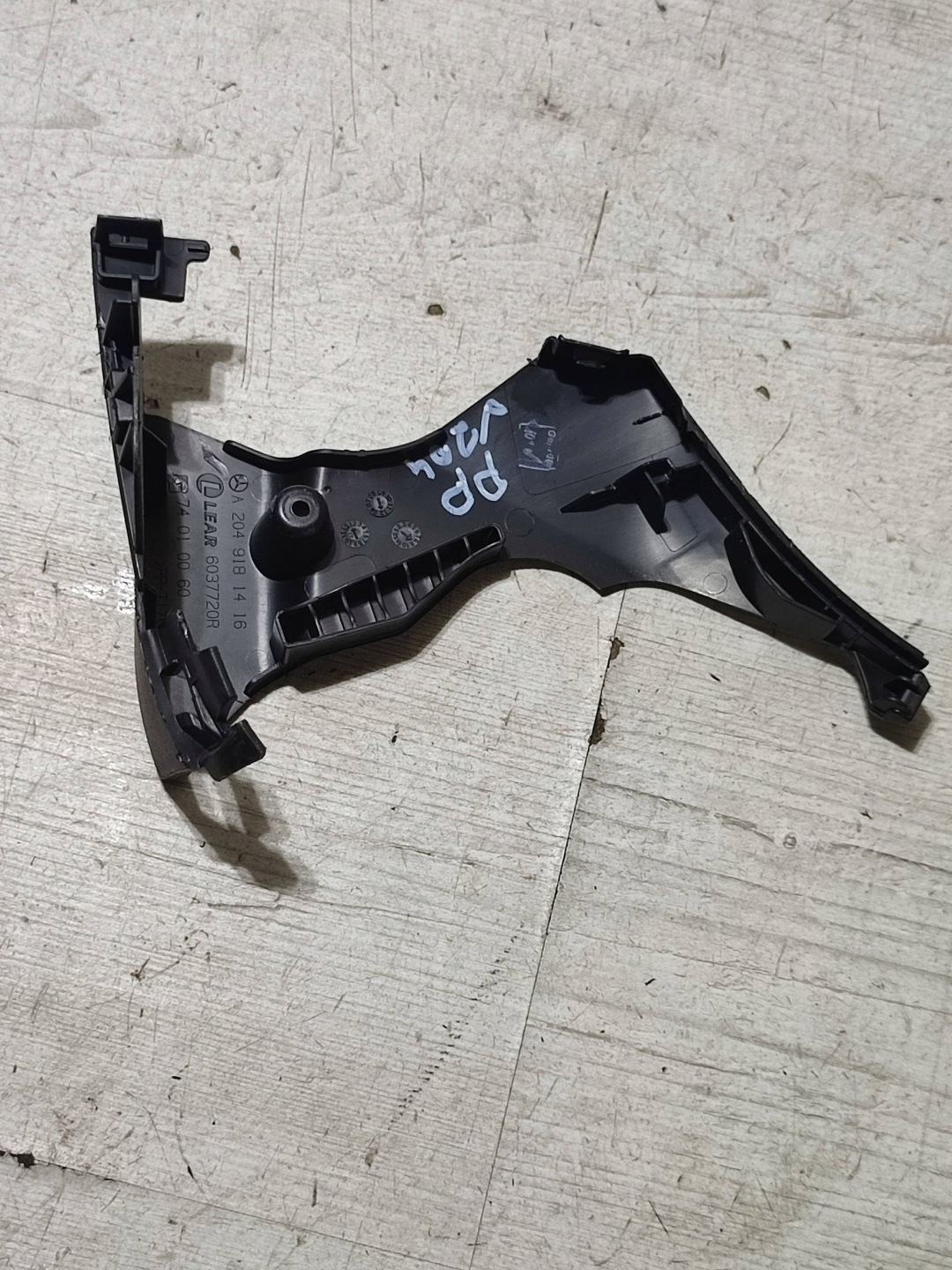 Mercedes-Benz GLK (X204) 2013 front right side seat cover